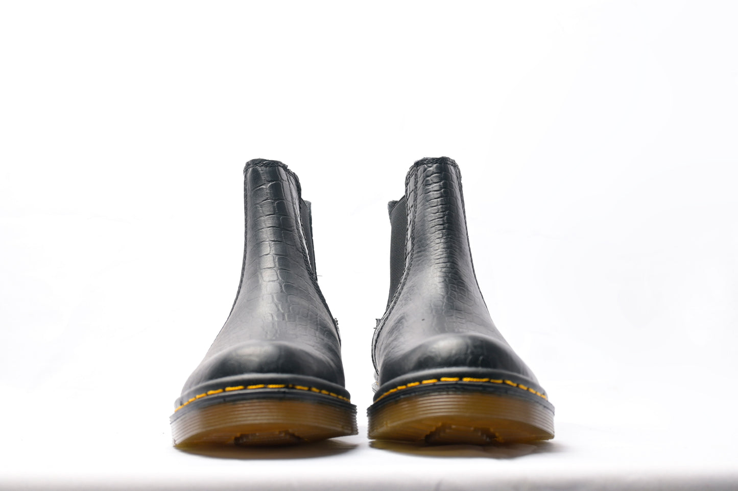 BOTA EN CUERO- BOTIN- CHELSEA COBRA