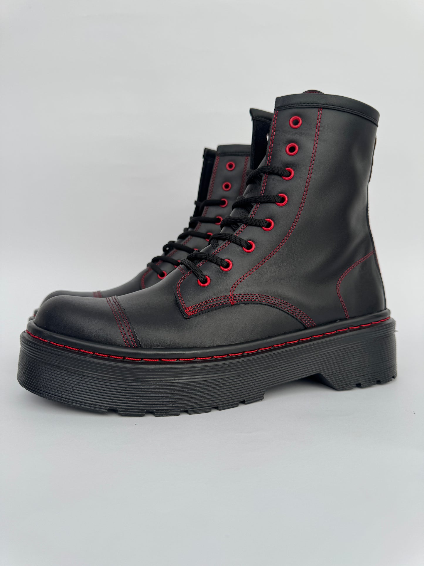 PERSONALIZADOS COSTURAS ROJAS PUNTA PARTID