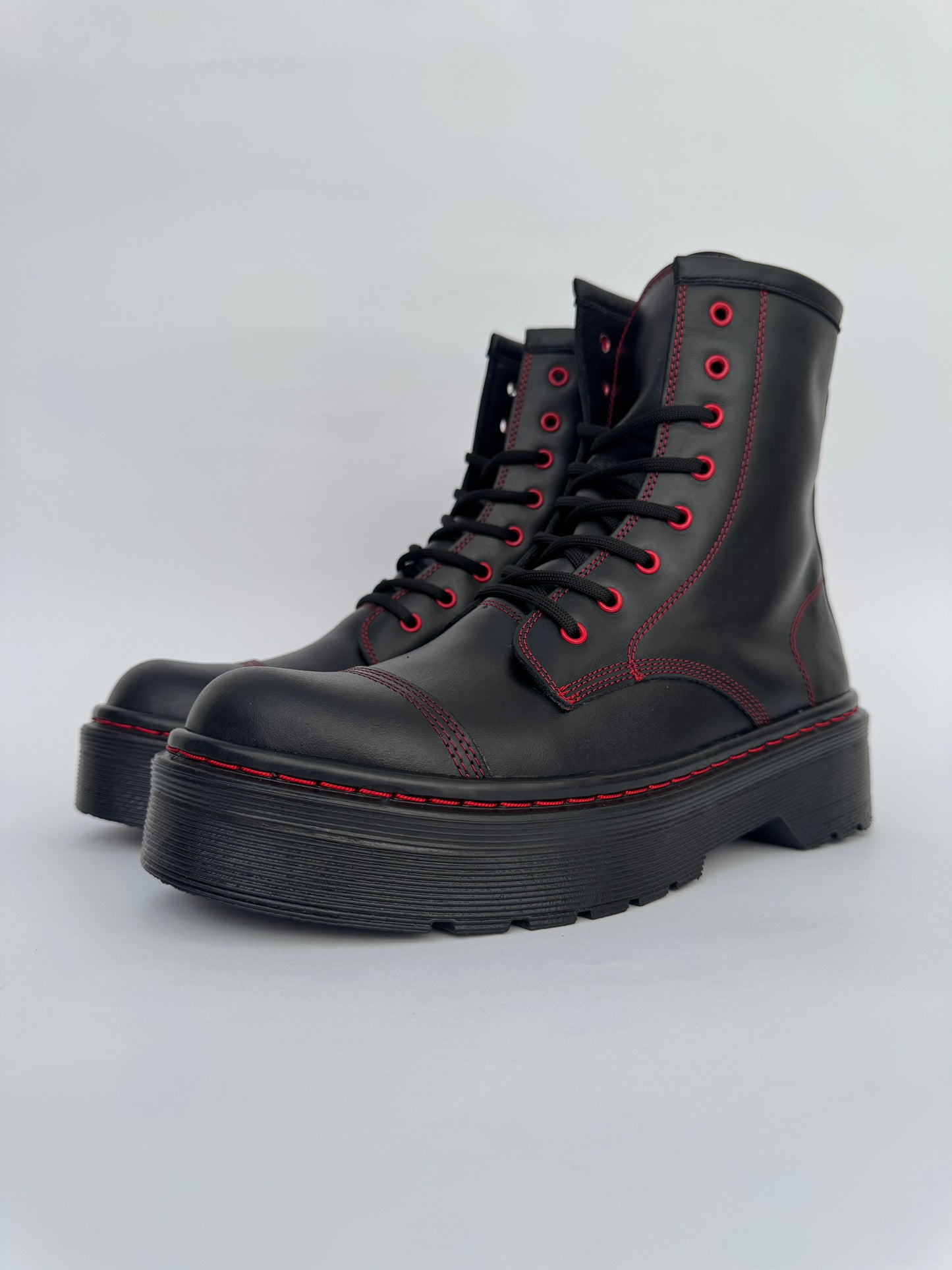 PERSONALIZADOS COSTURAS ROJAS PUNTA PARTID